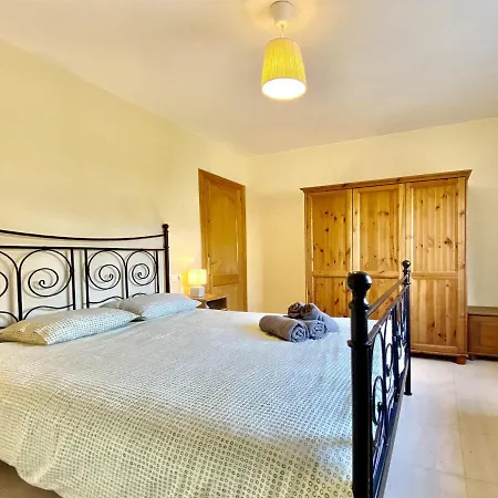 Avondale 3bedroom With Air-conditioning & Private Swimming Pool Villa