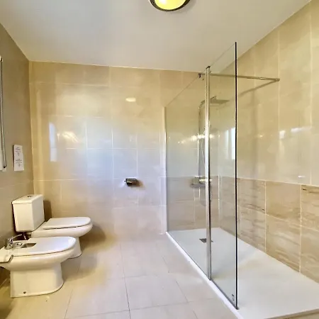 Avondale 3bedroom With Air-conditioning & Private Swimming Pool Villa